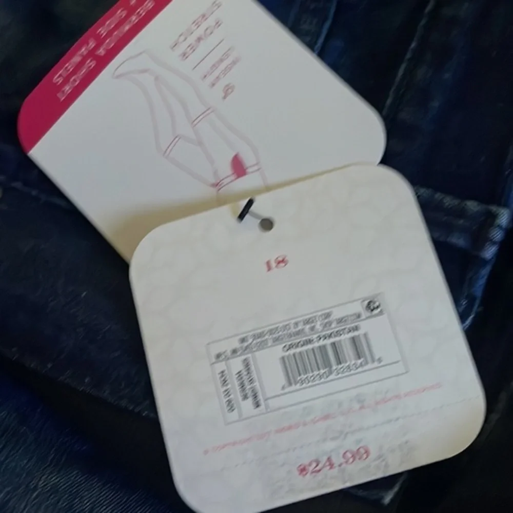 Isabel Maternity by Ingrid‎ & Isabel Side Panel Bermuda Maternity Jean Size 18